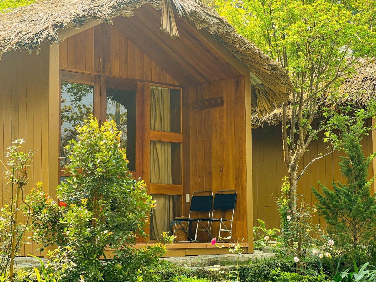 Tom'S Du Gia Homestay Làng Cac Eksteriør billede