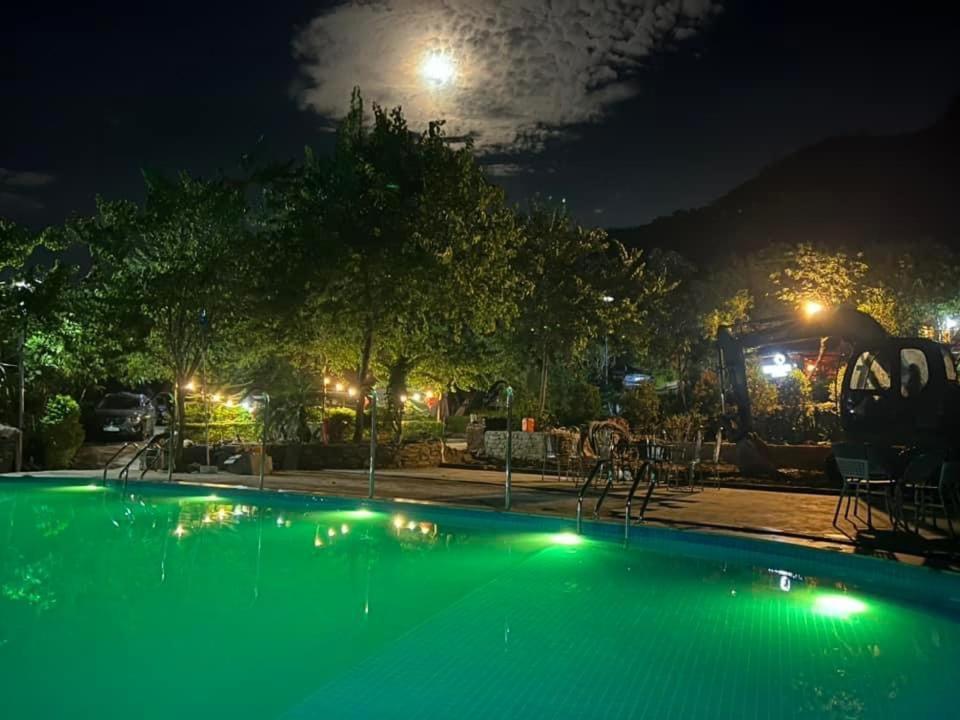 Tom'S Du Gia Homestay Làng Cac Eksteriør billede