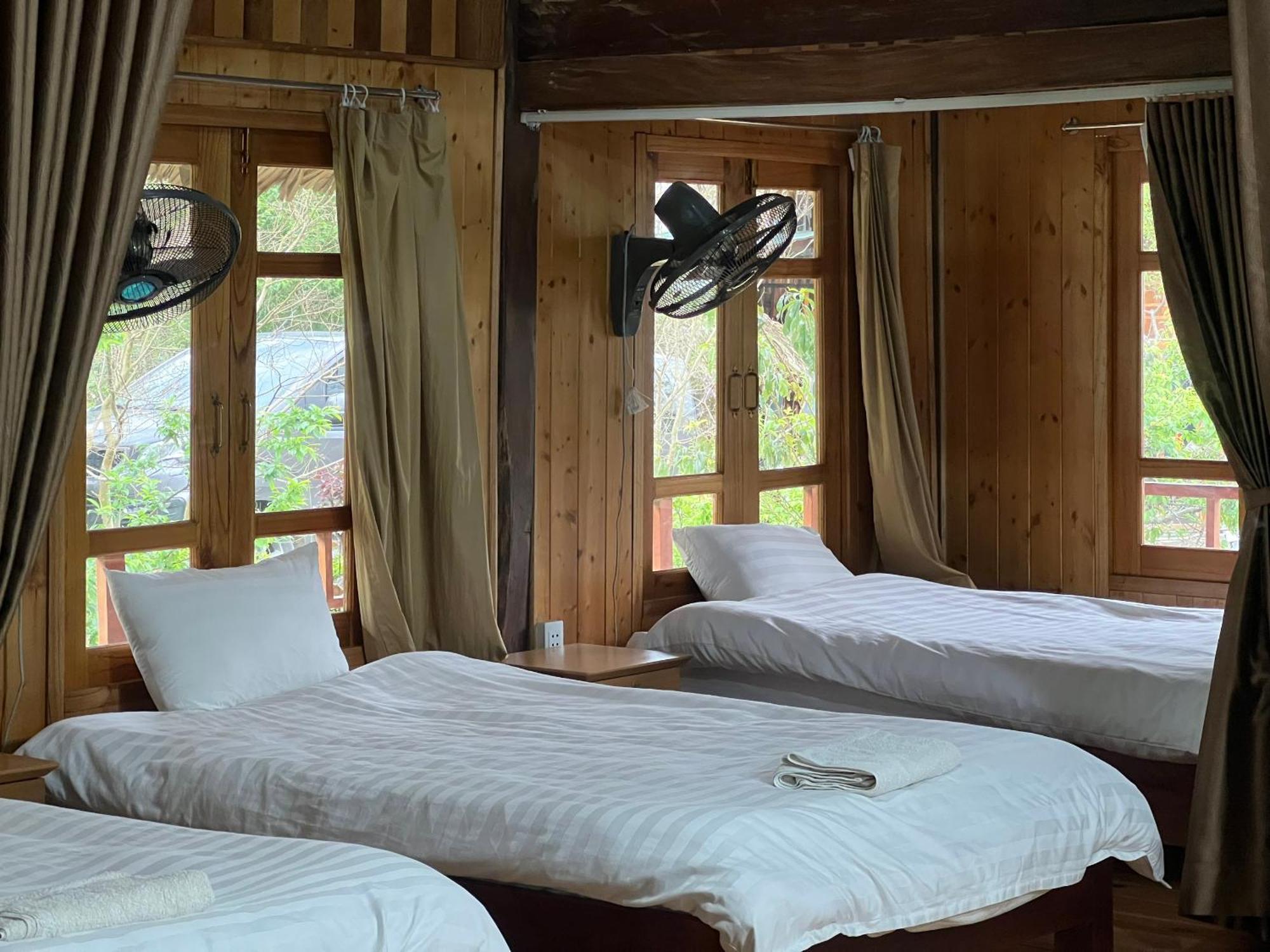 Tom'S Du Gia Homestay Làng Cac Eksteriør billede