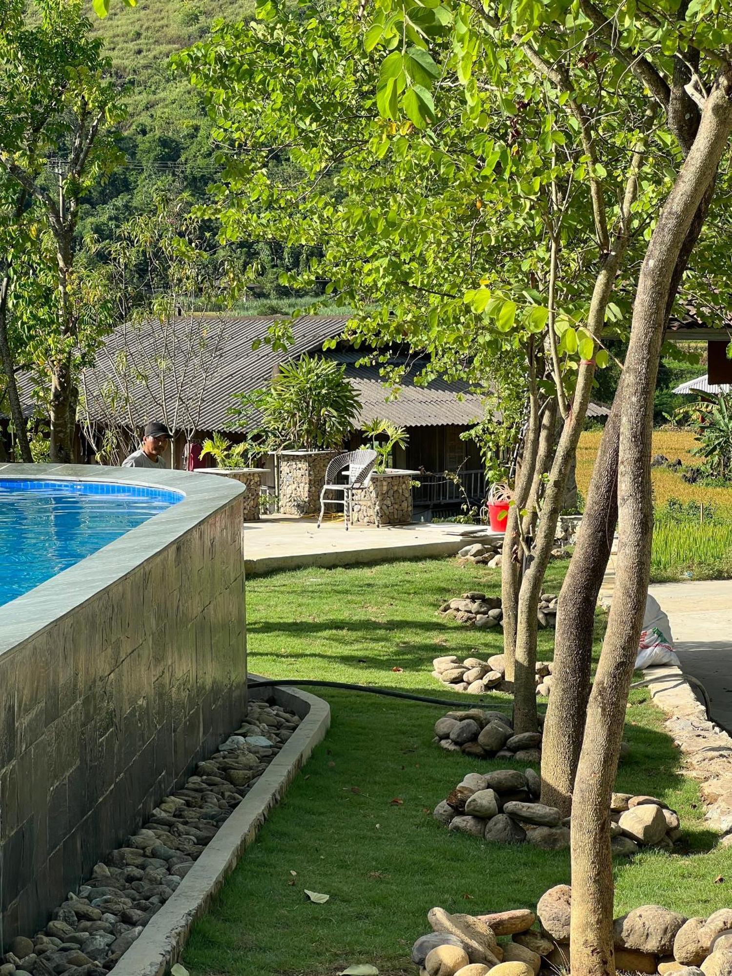 Tom'S Du Gia Homestay Làng Cac Eksteriør billede